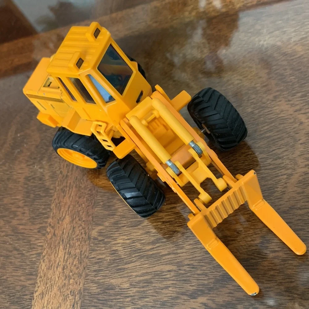 Fork Lift Construction Farm Vehicle Metal Toy Tractor Diecast Truck Vintage